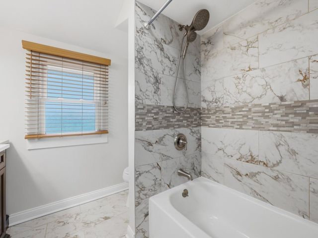 18441 Marshfield Avenue, Homewood, IL 60430