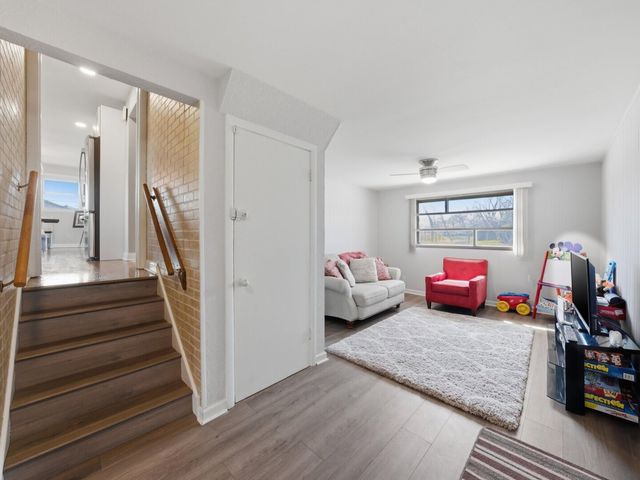 18441 Marshfield Avenue, Homewood, IL 60430