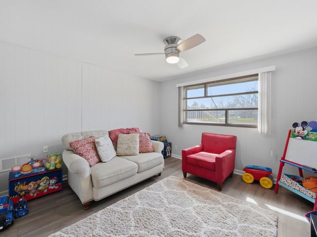 18441 Marshfield Avenue, Homewood, IL 60430