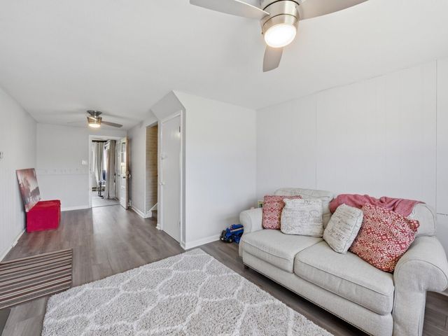 18441 Marshfield Avenue, Homewood, IL 60430