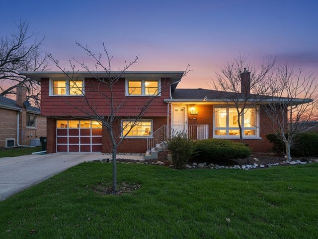 18441 Marshfield Avenue, Homewood, IL 60430