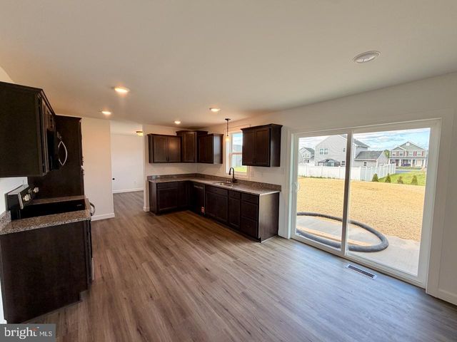 307 RINE DR, Shippensburg, PA 17257