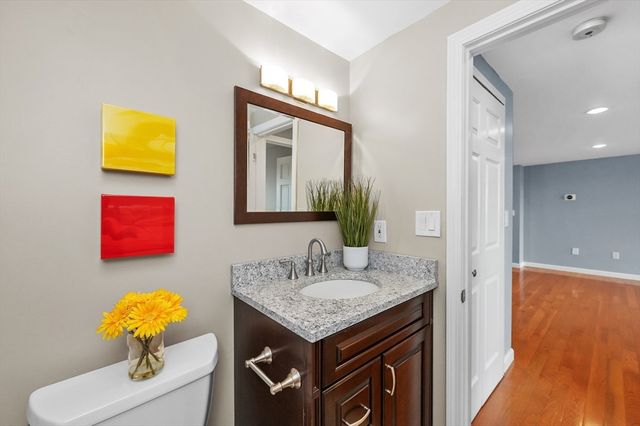 8 Ninth 707, Medford, MA 02155