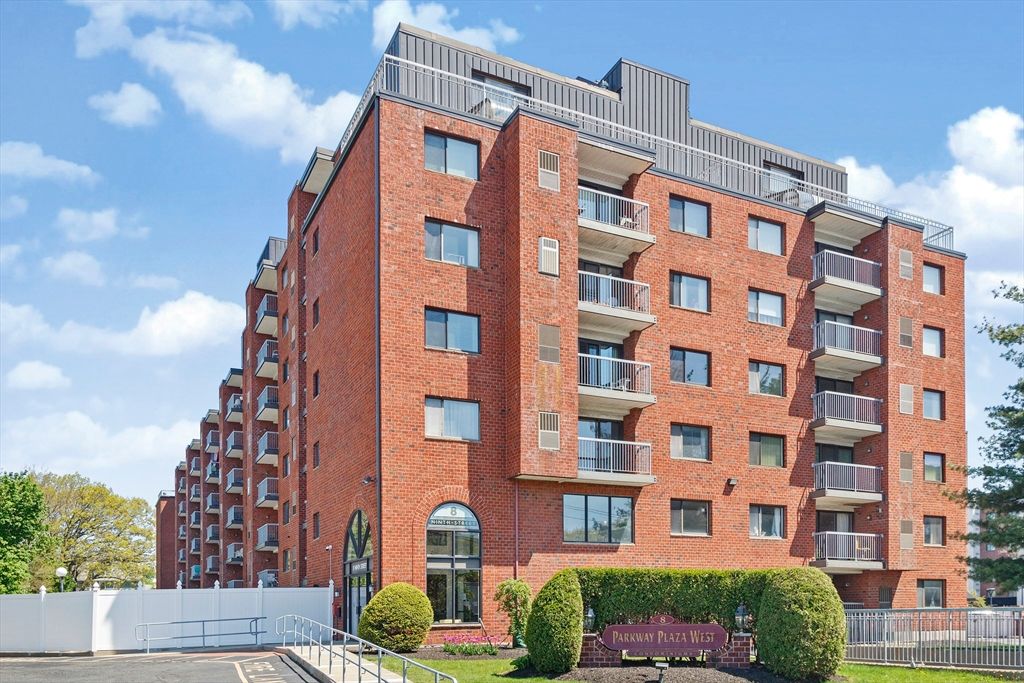8 Ninth 707, Medford, MA 02155