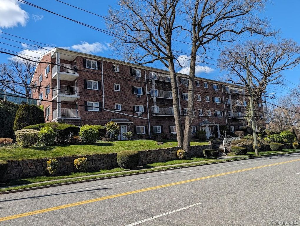 2333 Palmer Avenue 2F, New Rochelle, NY 10801