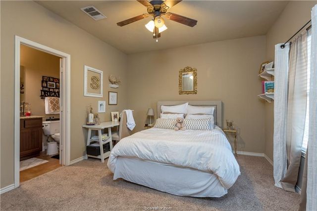 3400 Cullen, College Station, TX 77845
