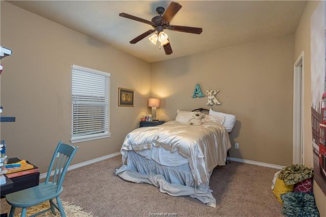 3400 Cullen, College Station, TX 77845