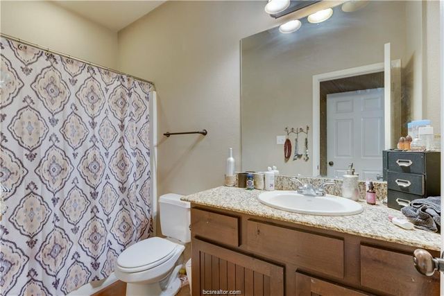 3400 Cullen, College Station, TX 77845