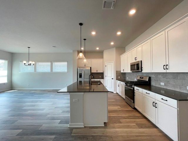 149 Patrick Herndon DR, Bastrop, TX 78602
