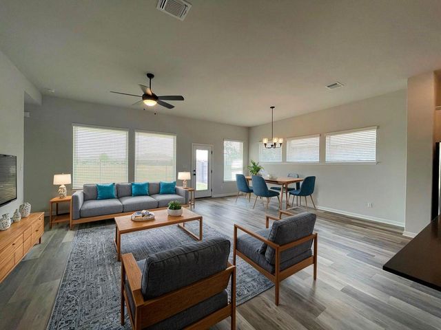 149 Patrick Herndon DR, Bastrop, TX 78602
