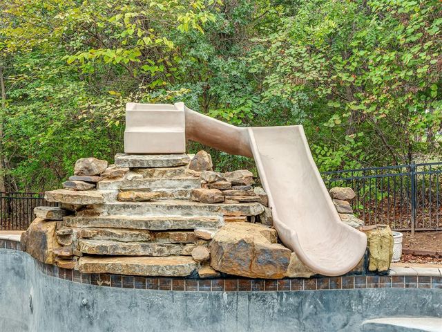 6702 Stone Hill Drive, Edmond, OK 73034