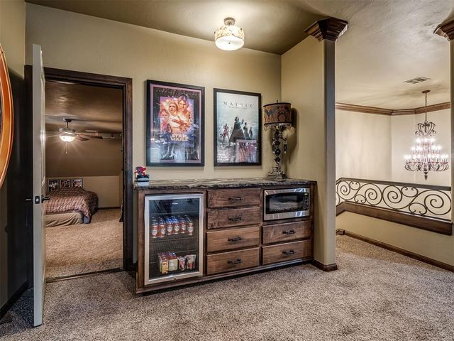 6702 Stone Hill Drive, Edmond, OK 73034