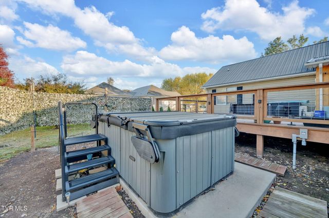 123 Eastland Drive, Elizabethton, TN 37643