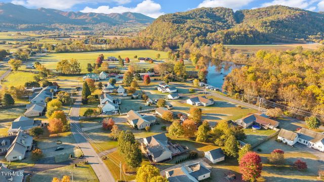 123 Eastland Drive, Elizabethton, TN 37643