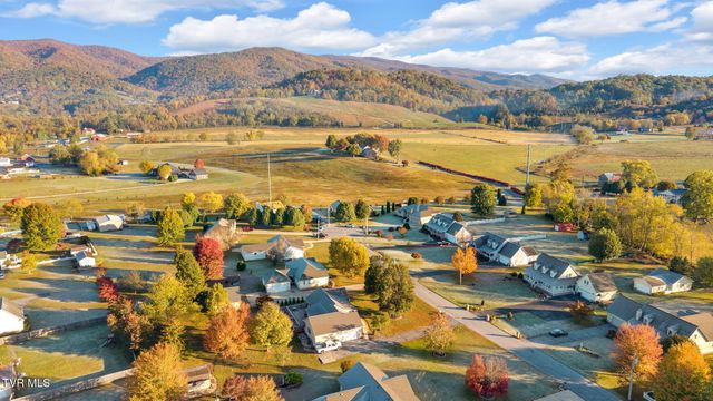 123 Eastland Drive, Elizabethton, TN 37643