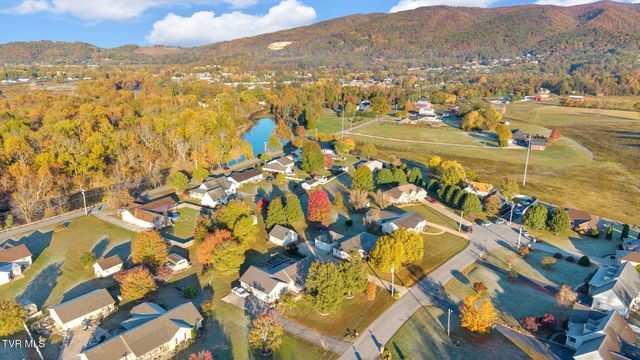 123 Eastland Drive, Elizabethton, TN 37643