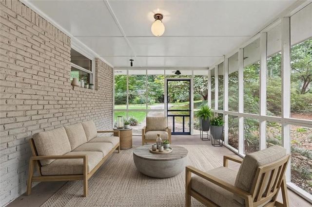 924 Greenbriar Place, Decatur, GA 30033