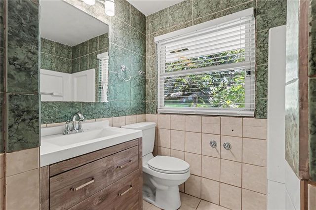 924 Greenbriar Place, Decatur, GA 30033