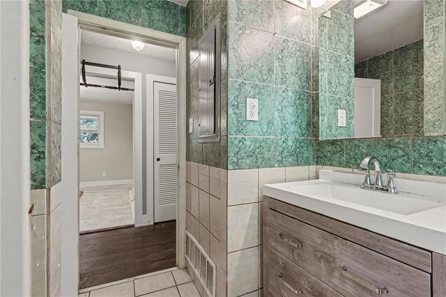 924 Greenbriar Place, Decatur, GA 30033