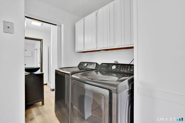 23 Knoll Street, Waterbury, CT 06705