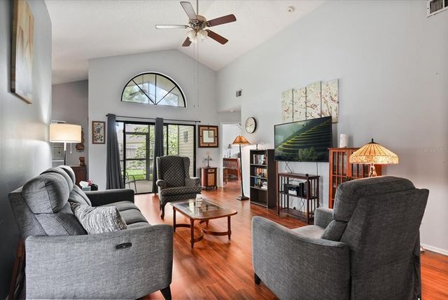 189 LAKESIDE CIRCLE, Sanford, FL 32773