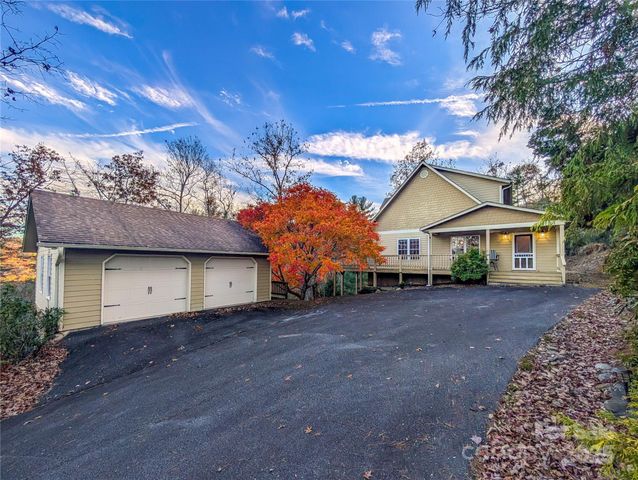 355 Rosewood Lane, Burnsville, NC 28714