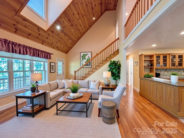 355 Rosewood Lane, Burnsville, NC 28714