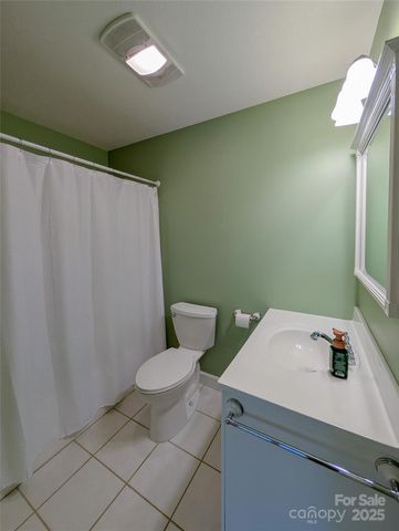 355 Rosewood Lane, Burnsville, NC 28714