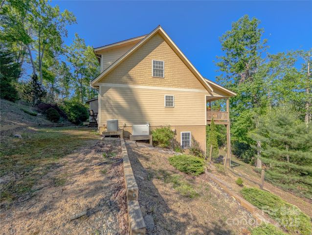 355 Rosewood Lane, Burnsville, NC 28714