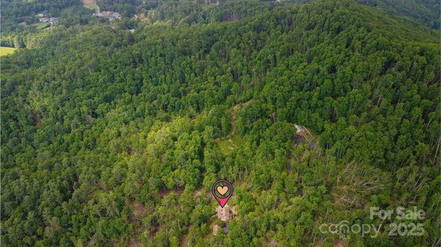 355 Rosewood Lane, Burnsville, NC 28714