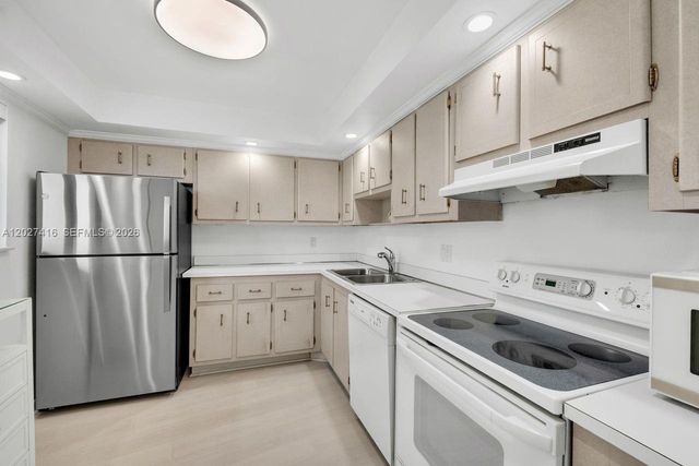 200 Ocean Trail Way 1108, Jupiter, FL 33477