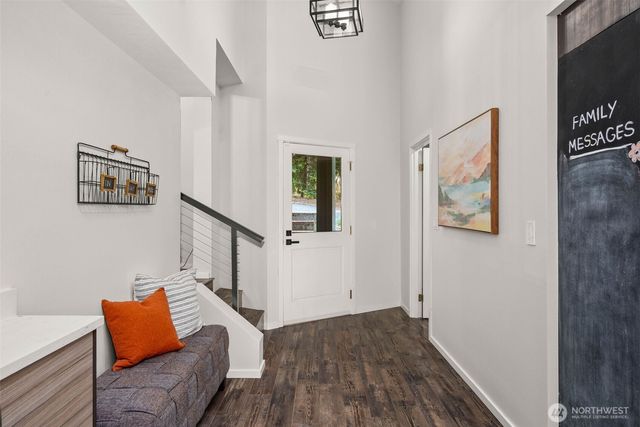 4456 Pinto Court NE, Bainbridge Island, WA 98110