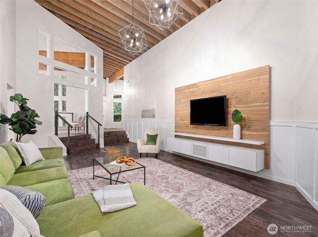 4456 Pinto Court NE, Bainbridge Island, WA 98110