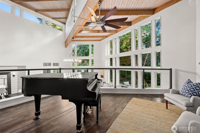 4456 Pinto Court NE, Bainbridge Island, WA 98110