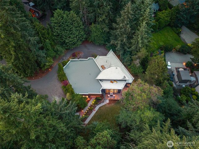 4456 Pinto Court NE, Bainbridge Island, WA 98110