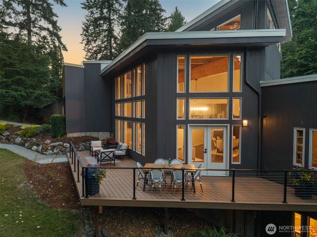 4456 Pinto Court NE, Bainbridge Island, WA 98110