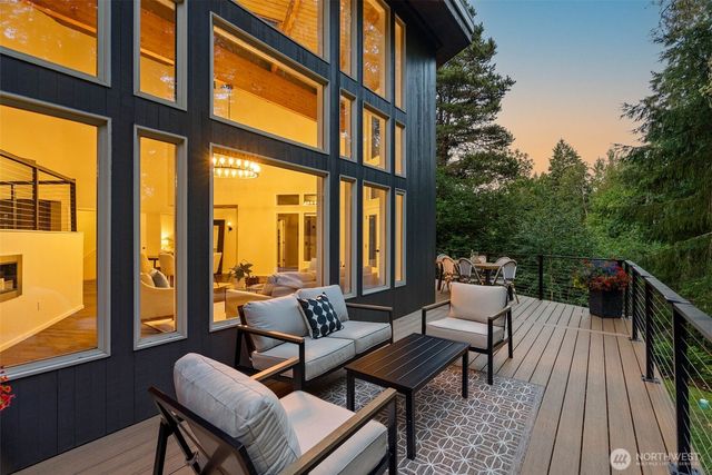 4456 Pinto Court NE, Bainbridge Island, WA 98110