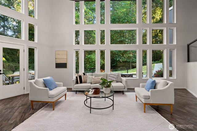 4456 Pinto Court NE, Bainbridge Island, WA 98110