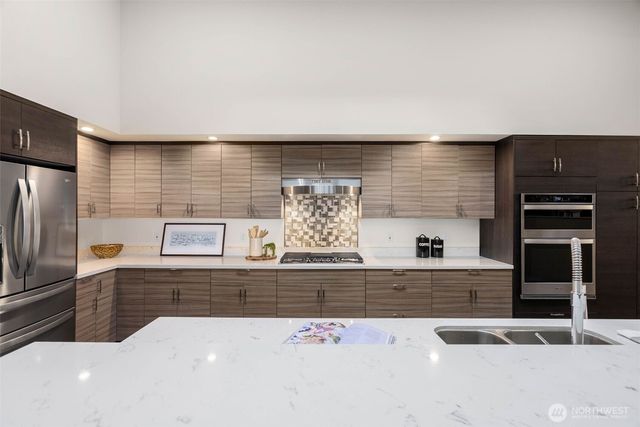 4456 Pinto Court NE, Bainbridge Island, WA 98110