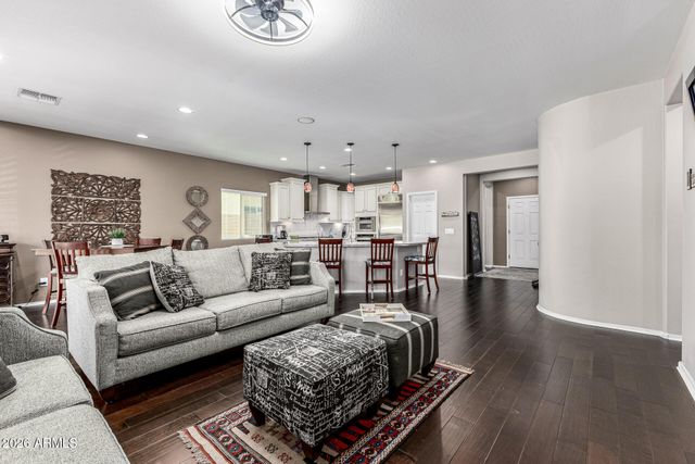 6664 W RUSHMORE Way, Florence, AZ 85132