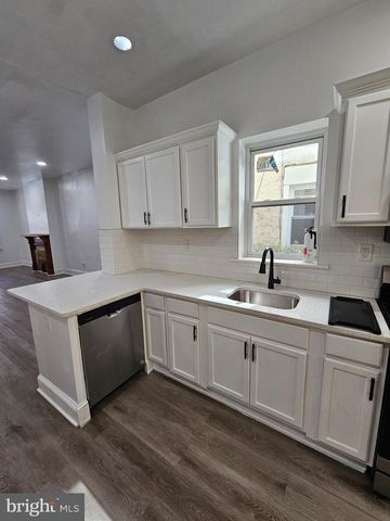 3327 N SYDENHAM ST, Philadelphia, PA 19140