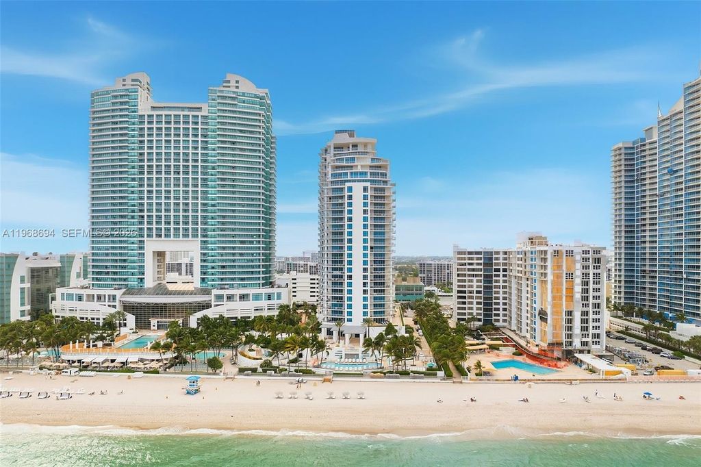 Image 18 of property listing at 3535 S Ocean Dr 406, Hollywood, FL 33019