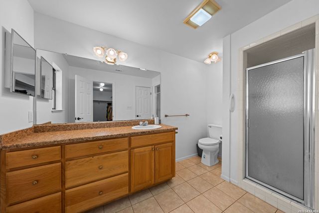 1310 CAROL ANN DR, Kerrville, TX 78028