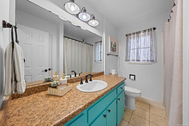 1310 CAROL ANN DR, Kerrville, TX 78028