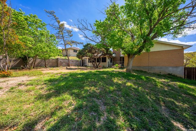 1310 CAROL ANN DR, Kerrville, TX 78028