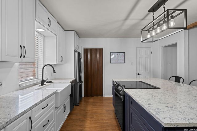 1310 CAROL ANN DR, Kerrville, TX 78028