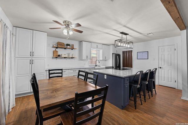1310 CAROL ANN DR, Kerrville, TX 78028