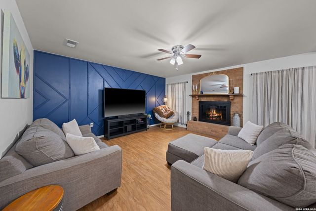1310 CAROL ANN DR, Kerrville, TX 78028