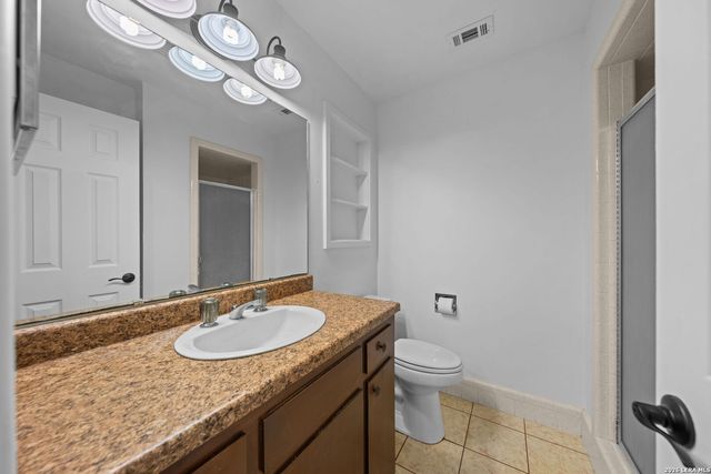 1310 CAROL ANN DR, Kerrville, TX 78028