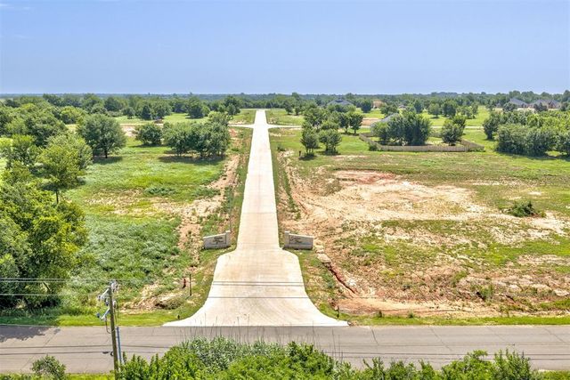 1952 Cattle Drive, Guthrie, OK 73044